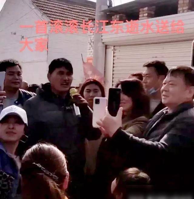 大衣哥家的门口现状 4569ddaa10634432a961a16eca1bd708.jpeg