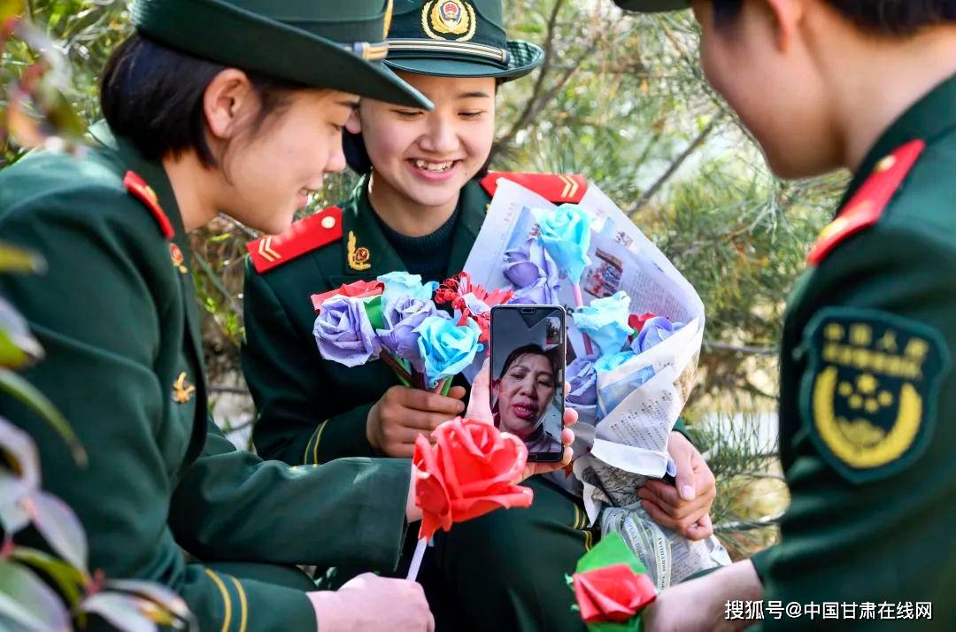 致敬女神女神节快乐