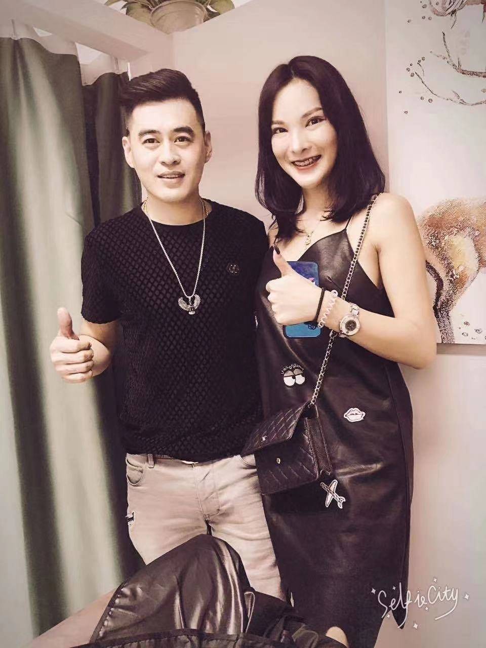 知名造型师飞迪老师受邀参加广州国际时尚节为模特造型