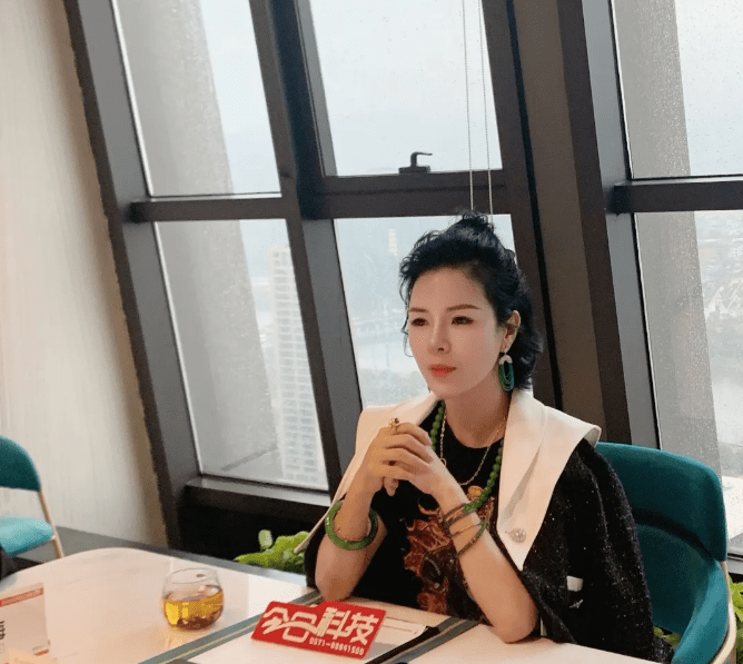 中谷集团张燕霞创业是九死一生的坚持让我们致敬女性力量