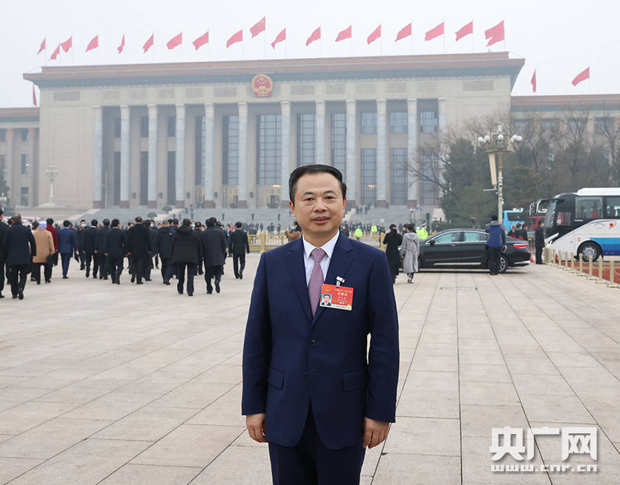 川浙快运董事长_中通快运图片