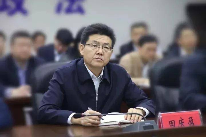 "在潍坊市,5个人管这件事,书记,市长,秘书长,常务副市长,组织部长,管