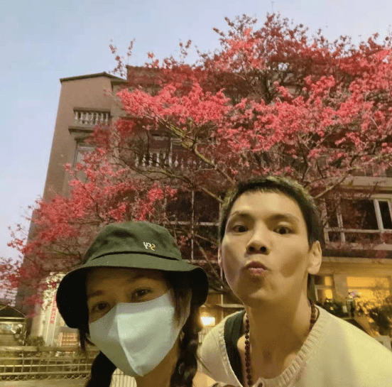 陈岚年轻时美貌 0002a120e335421ebcb3ebbf105f9ca9.png