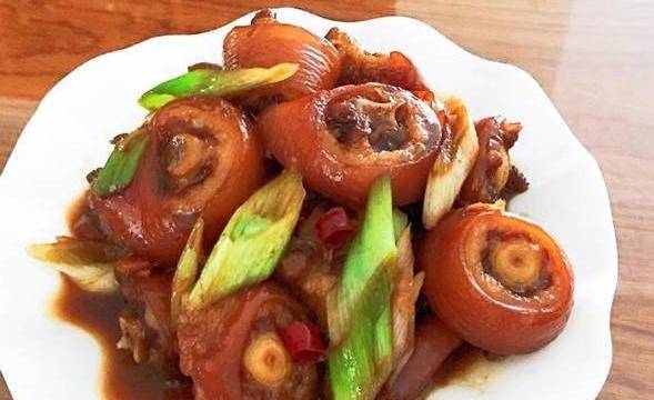 什么炖猪尾巴好吃 029a38b590854406ab233a47ec978b0b.jpeg