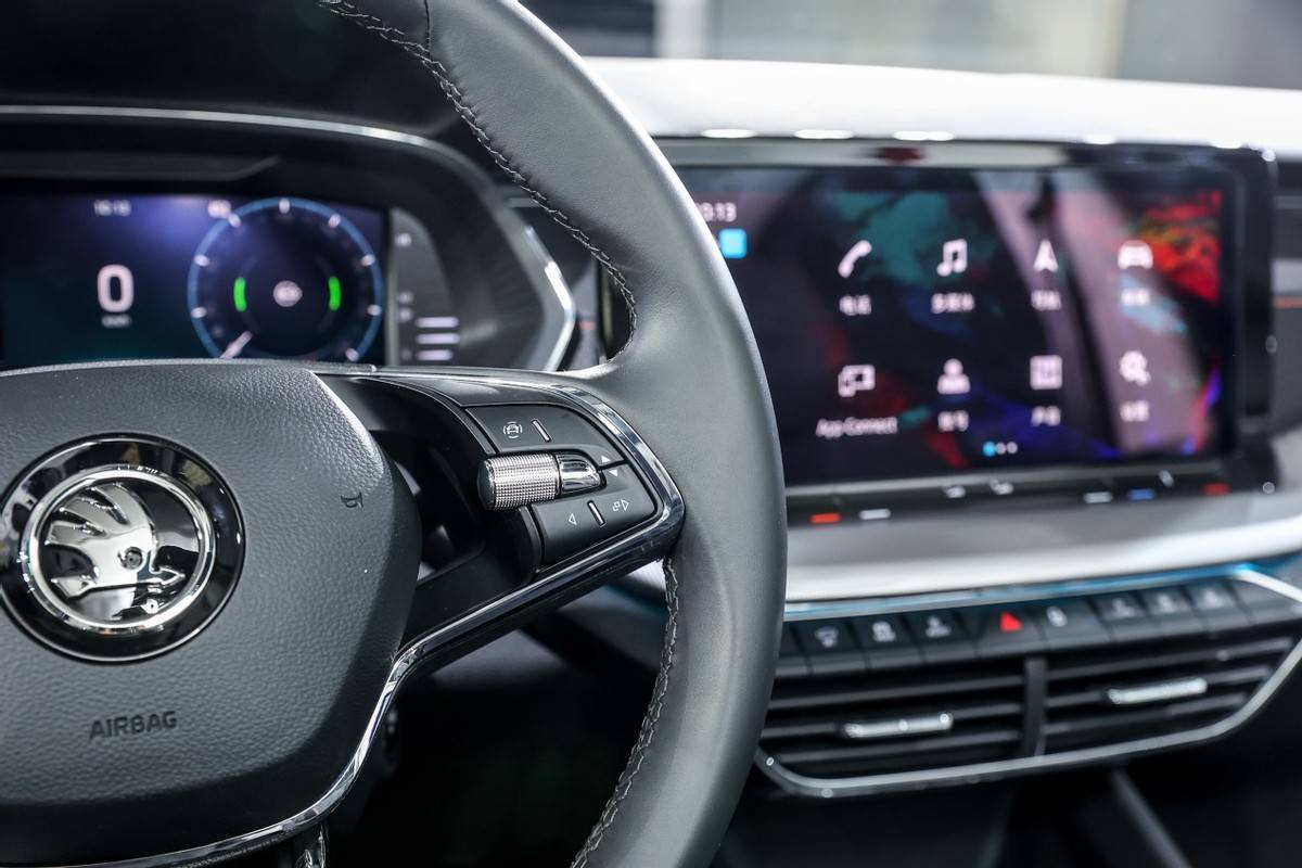 斯柯达明锐pro配置 3367a21650ee43a6b00f5bbb87cb3fff.jpeg