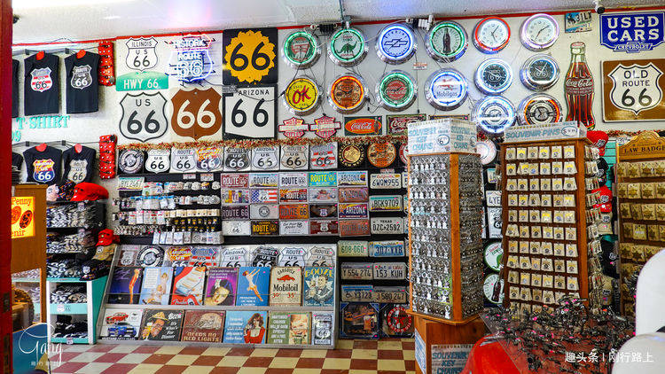 美国西部威廉姆斯小镇，商家借66号公路的余热开店，成游客打卡点