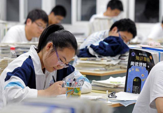 考上加拿大名校的高中毕业生 被判有罪免罚 还能赴海外留学吗 小余