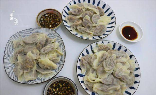 如何把肉剁成饺子馅 afd4c181fd55485ca2fb34643655fd80.jpeg