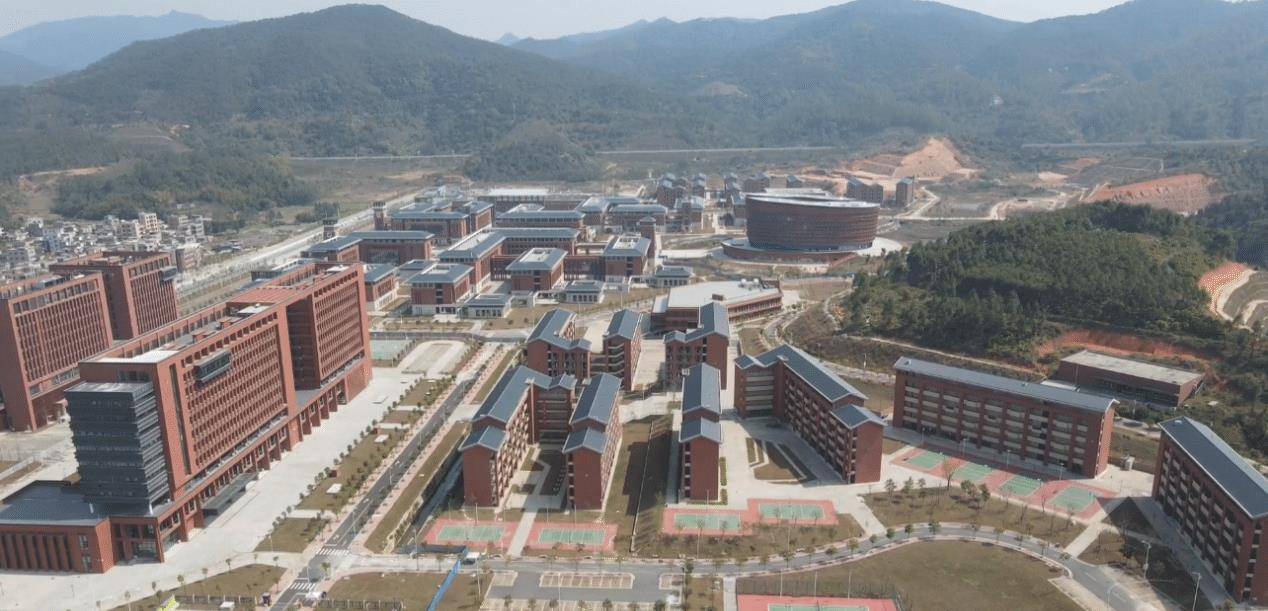 广东云浮新建一所本科高校，占地2300亩，花费超15亿