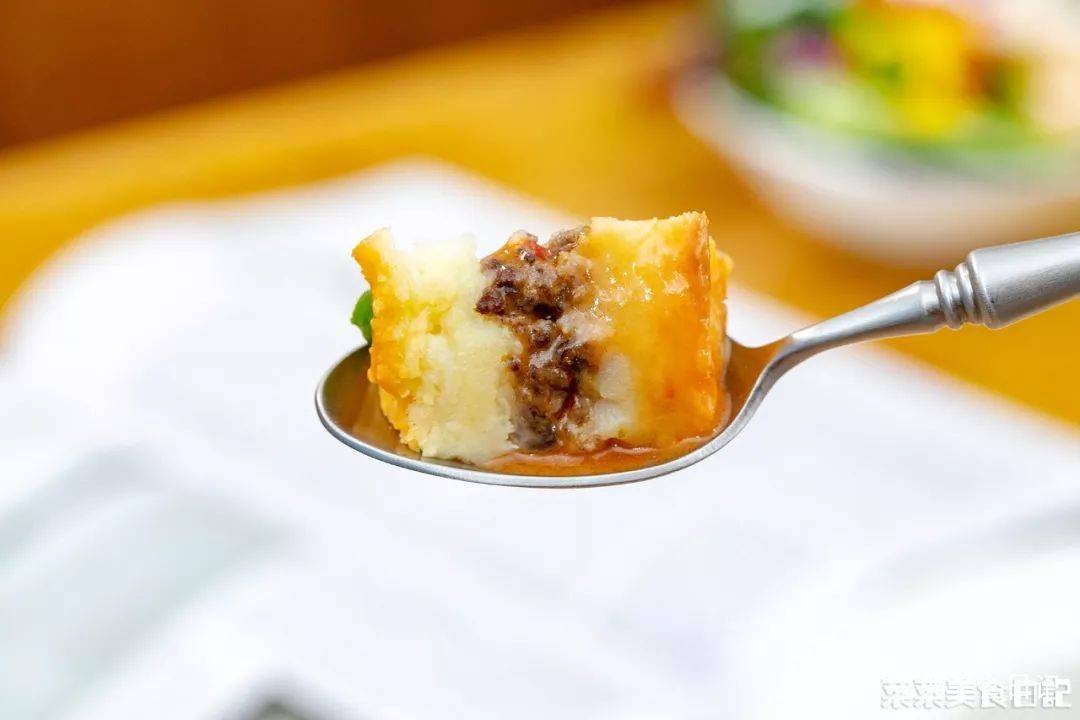 土豆泥做法简单易学家常 ca6314bc8cde42b884de9345e7dfa05b.jpeg