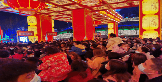 旅游界开年力作《自贡·中华彩灯大世界》火爆开园