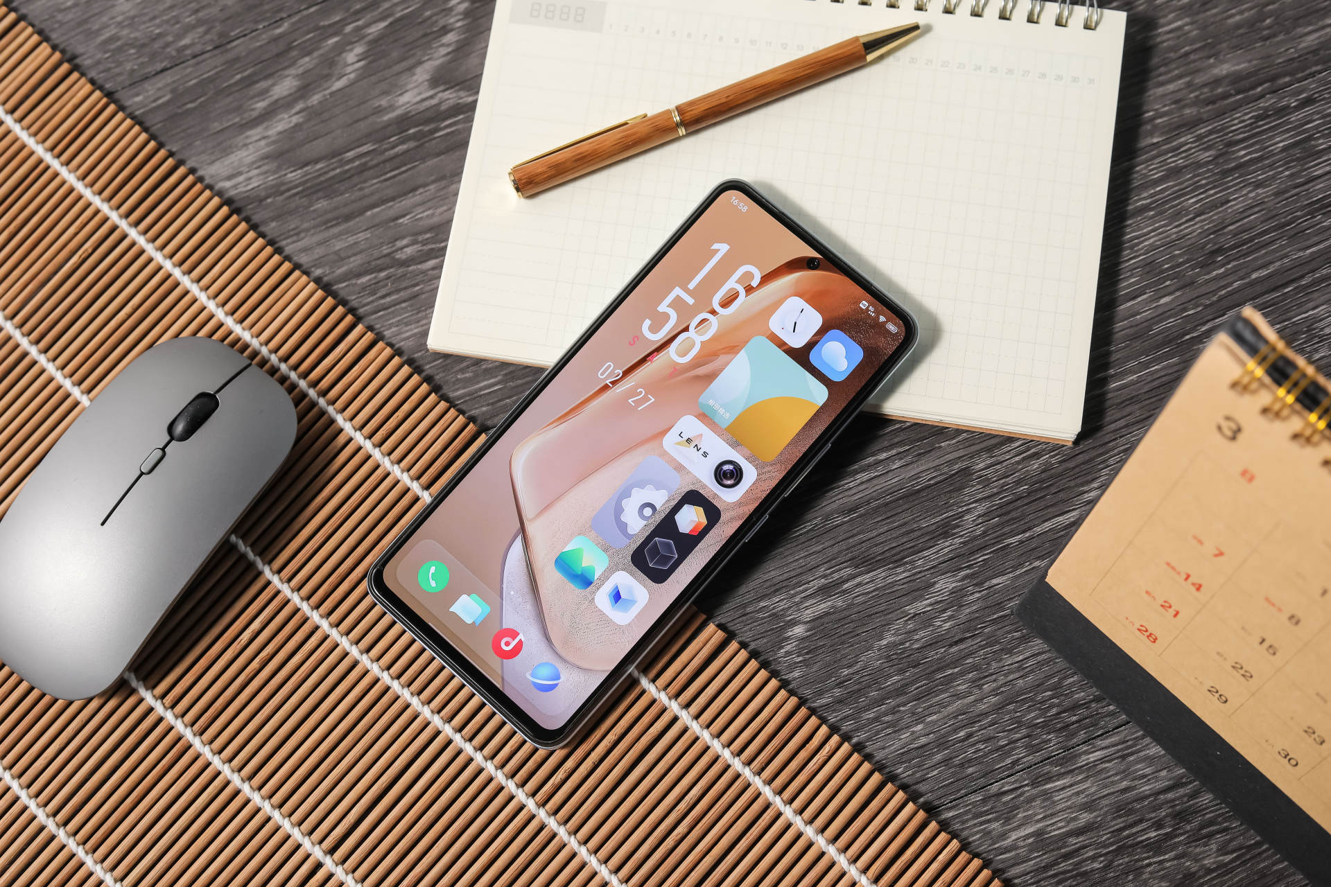 手机|iQOO Neo5的到来，为何能在行业内掀起风浪？