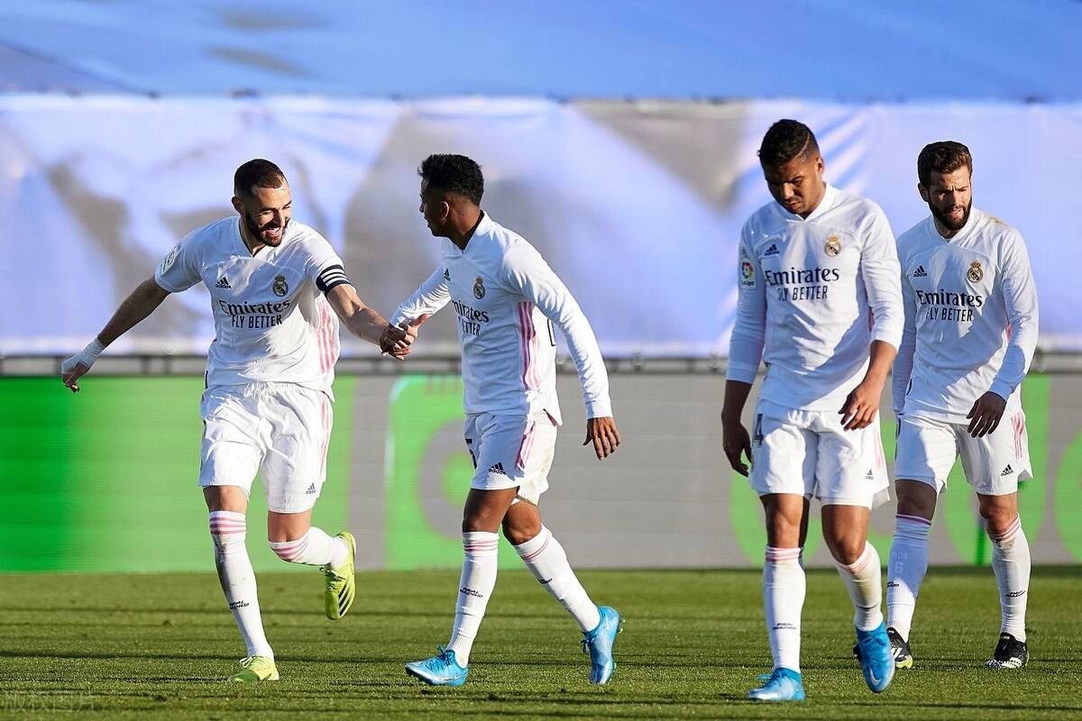 皇马vs亚特兰大克服9人伤病潮齐祖依然要面对这些疑虑