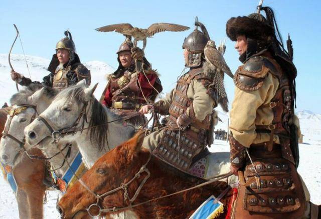 那时候的蒙古分为两个部族,即东部鞑靼和西部瓦剌
