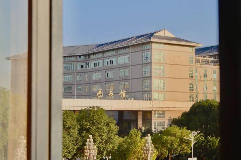 武汉商学院排名_武汉商学院