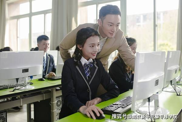 亚新体育2021年女孩子学什么专业好最适合的十大专业(图3)