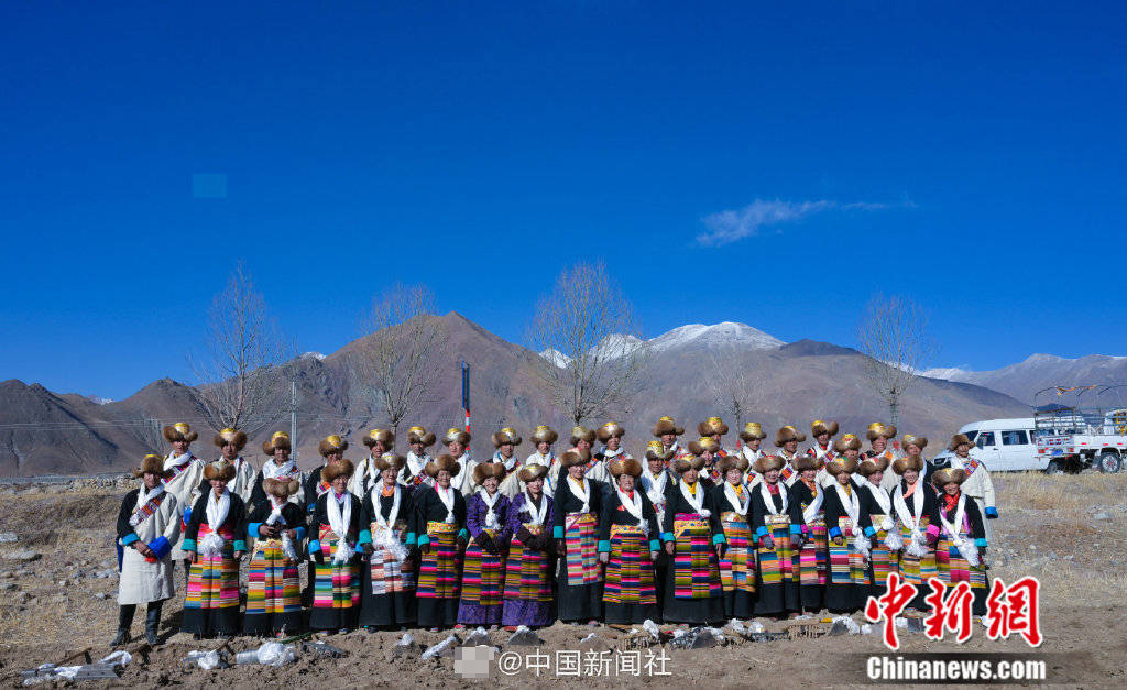 知道西藏人民能歌善舞没想到种地也这么诗情画意