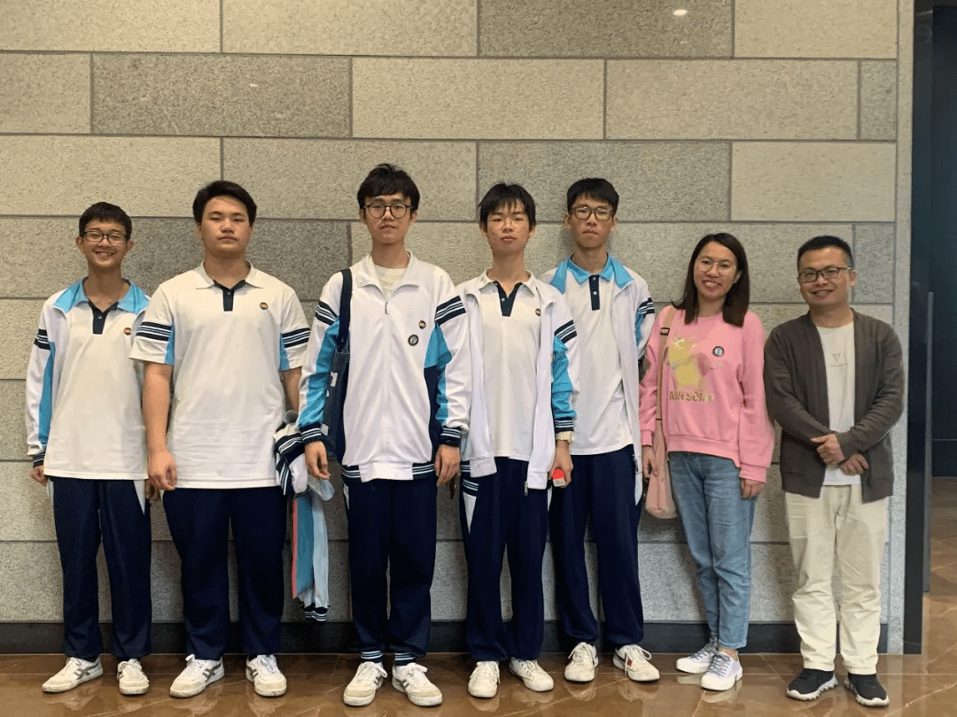 佛山南海中学分校:雄辞激辩展风采,乘风破浪是少年