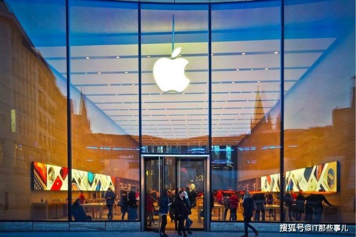 手机|价格跌破6000元 iPhone 12开启降价模式 现在入手合适吗？
