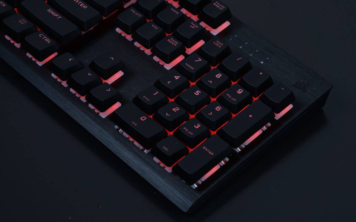 测评|海盗船K60 Pro机械键盘测评：搭载全新樱桃VIOLA轴
