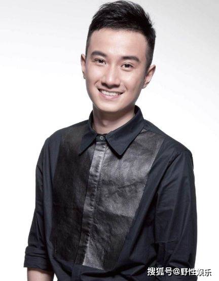 文章马伊琍两人机场现身疑似复婚 马伊琍公开回复8个字 众人