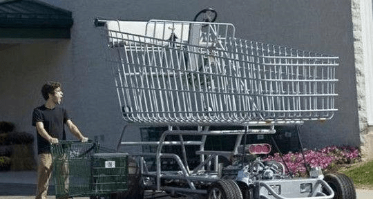 原创
每日一笑:只要心中有海,到哪里都是海滩呢