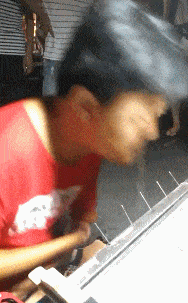 原创
每日一笑:人家吃饭用碗你却用盆,这要嫁出去谁养得起啊