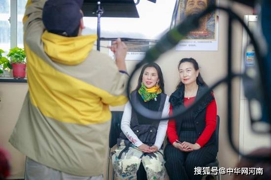 拍奶奶 bf4a8d90b30f47e69bd34e2d6652e389.jpeg