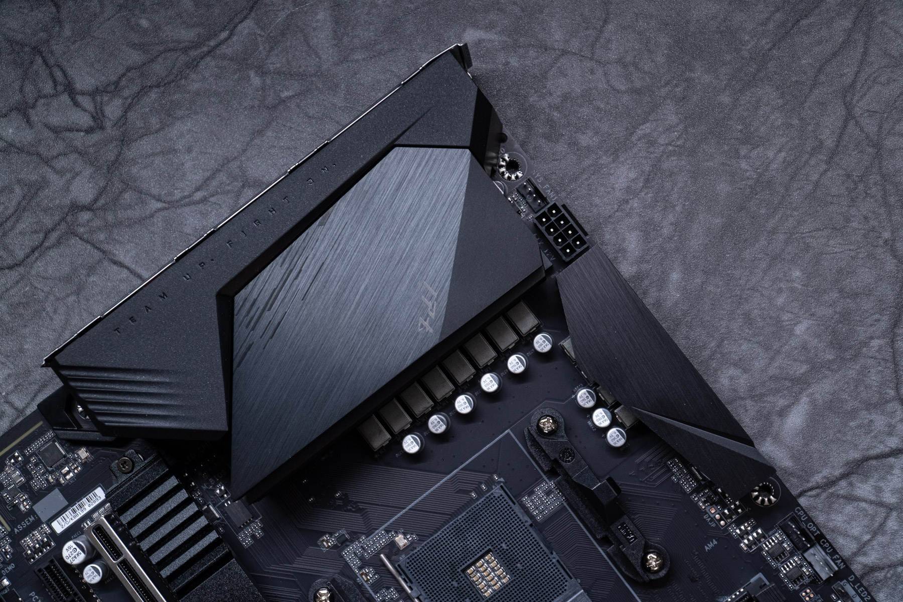 锐龙|无惧R9 5950X！B550M AORUS PRO-P 简测