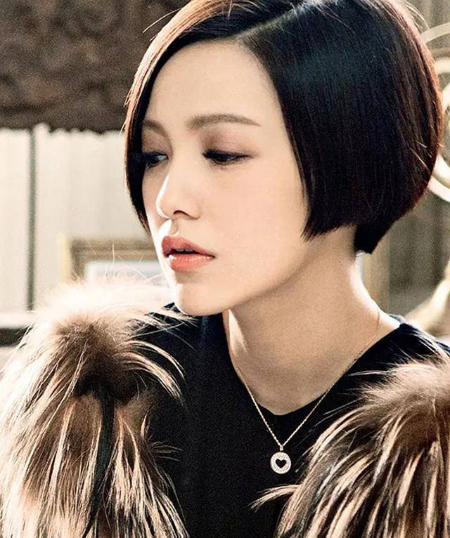 郭采洁在小时代系列中,出演时代姐妹花中的顾里.