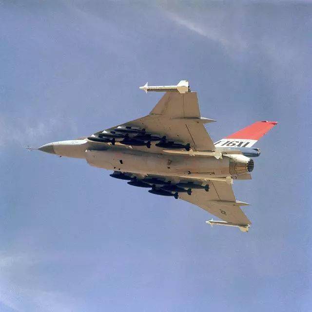 F-36图片