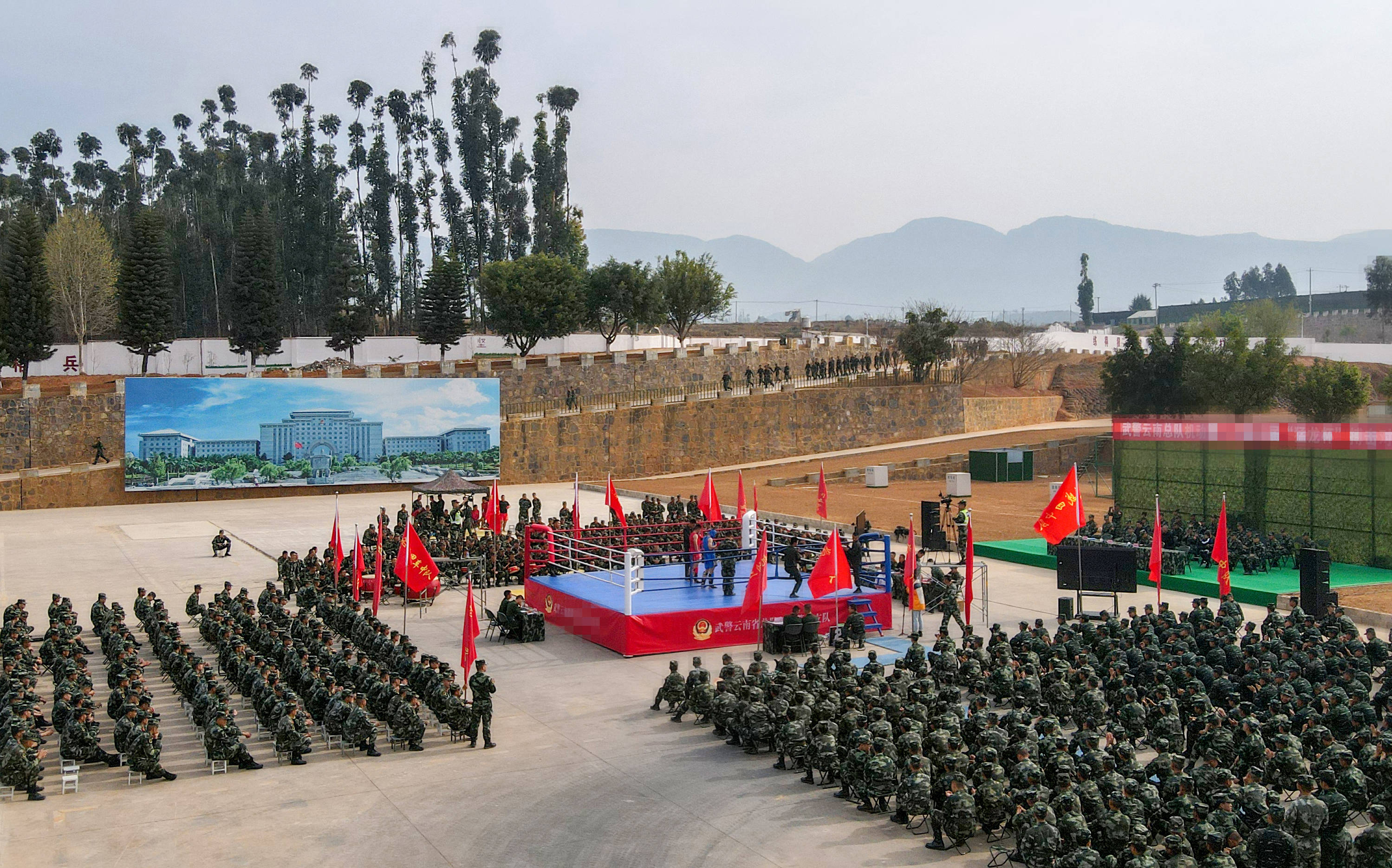 "拳"力以赴 武警云南总队某机动支队搏击对抗赛燃爆军营_实战