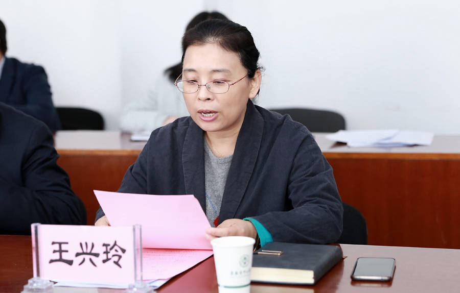 医务部主任崔刚,党委办公室副主任邹瑞,学科建设办公室主任刘晶,部分