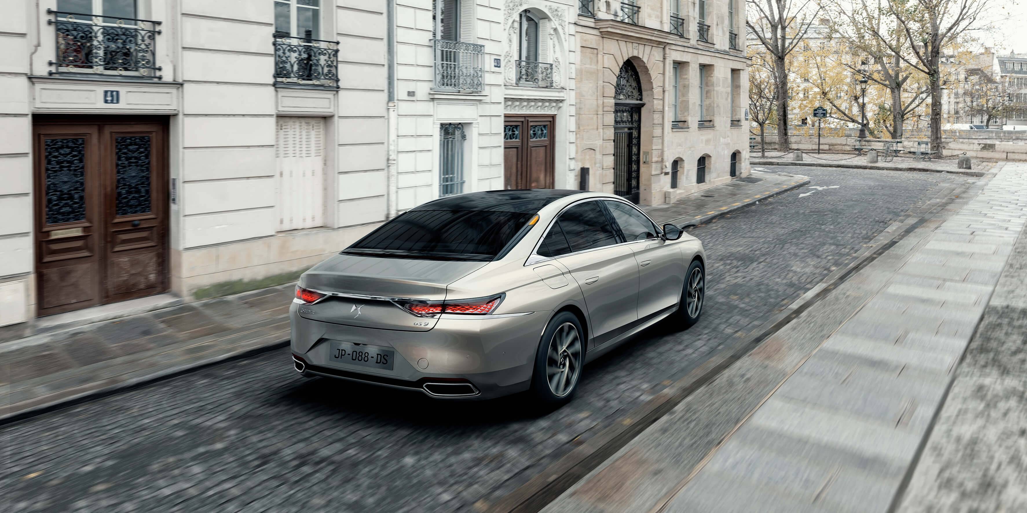 ds9预售价299999万元起ds9和ds在华能活多9