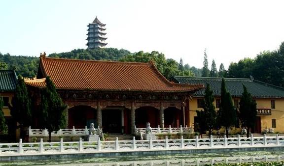 中国最“纯净”的寺庙，不收门票、烧香求佛全免费，不接待一种人