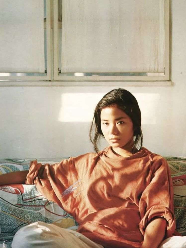 港风穿搭完胜韩风欧美风8090年代香港明星穿得比谁都时尚