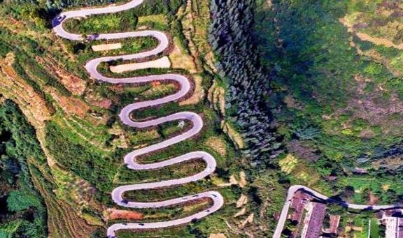 中国最“意外”的公路：因资金不足绕了68道弯，却美成了世界奇迹