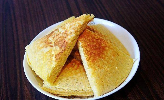 粗粮发面饼这样烙,手不沾面筷子一搅,松软香甜特好吃