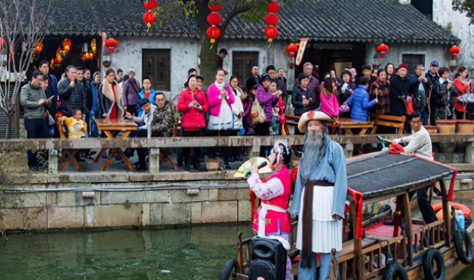 中国最“失败”的古镇，如今快沦为空城，游客：打死也不想再去