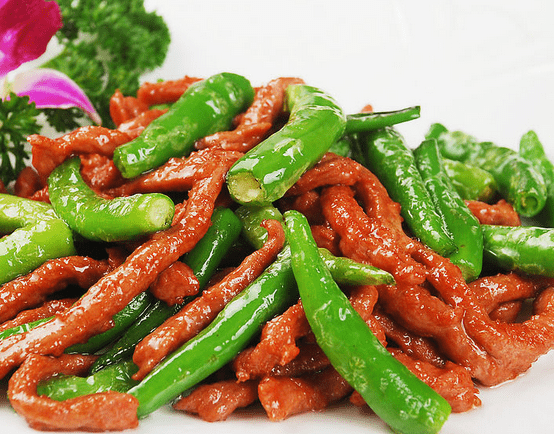 年末节日多,带宝宝到外"聚餐",3个家常菜"不吃为妙"