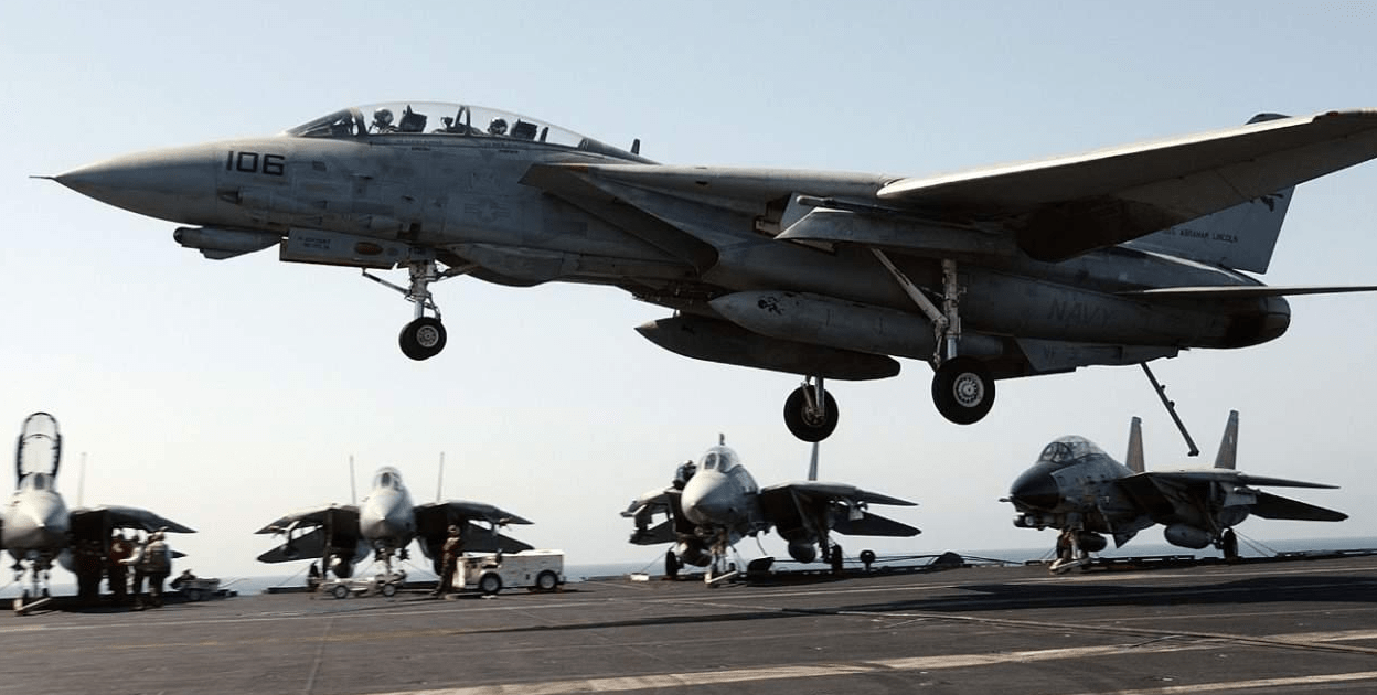 f-14曾为美空中主力,赋有多用途性能,成军迷眼中经典!_这款战机
