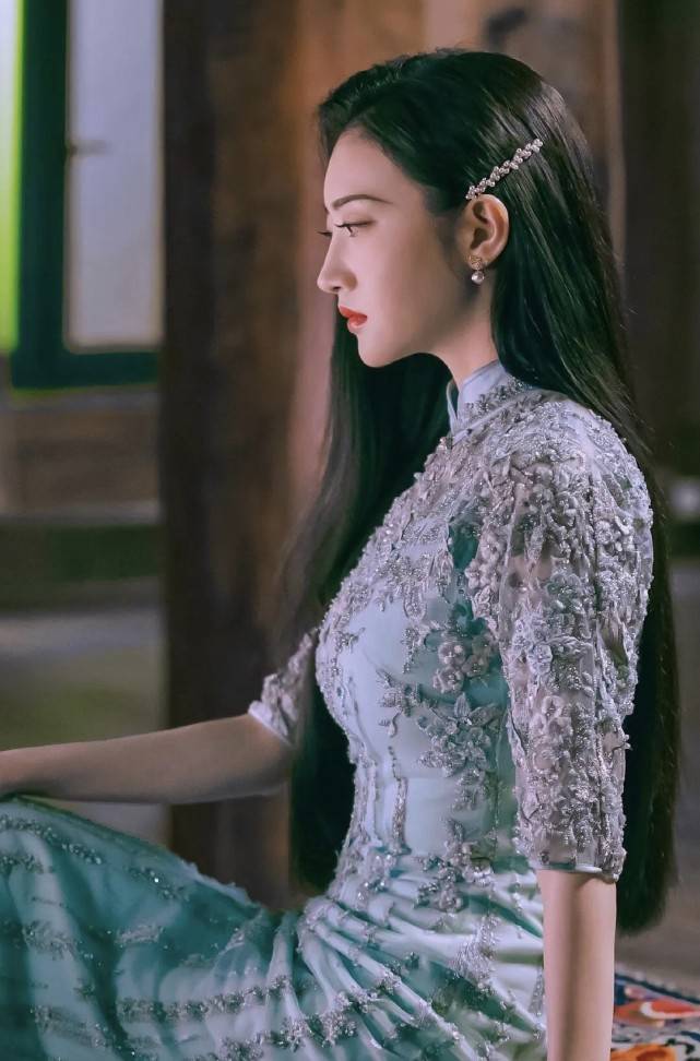 司藤电视剧景甜 bbc8c9f3e6c247cba658f941d0b7a4fa.jpeg