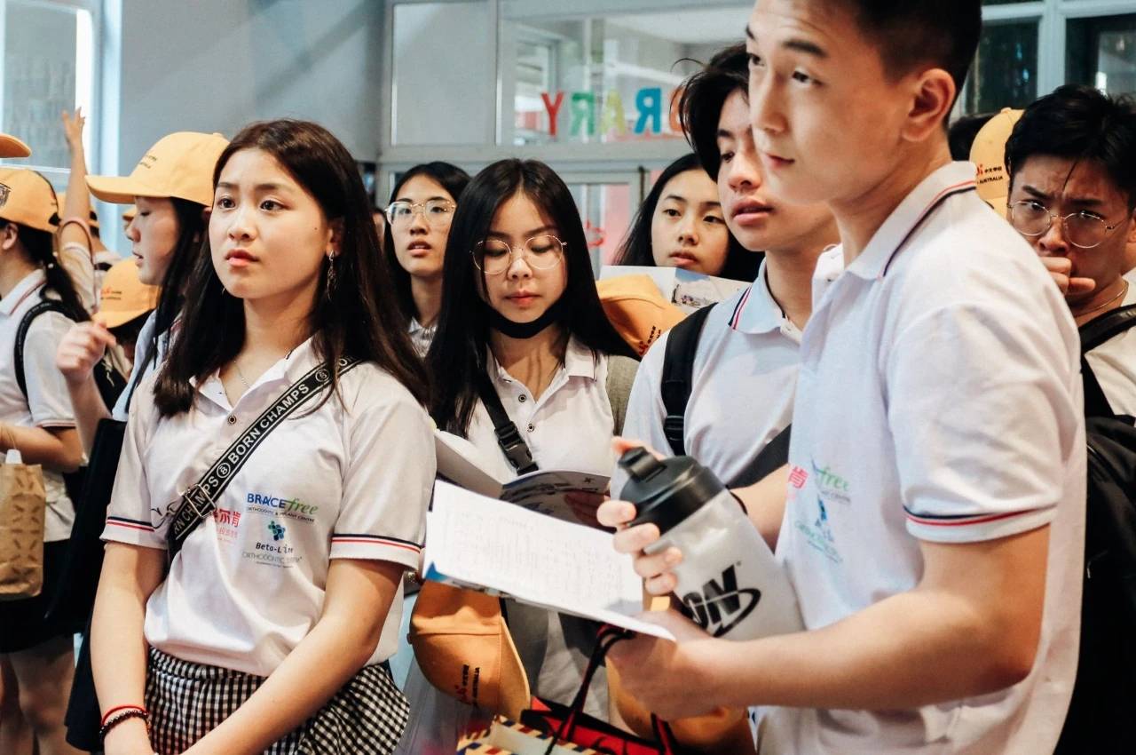 向世界展现浙江侨浙好地方宁波至诚学校