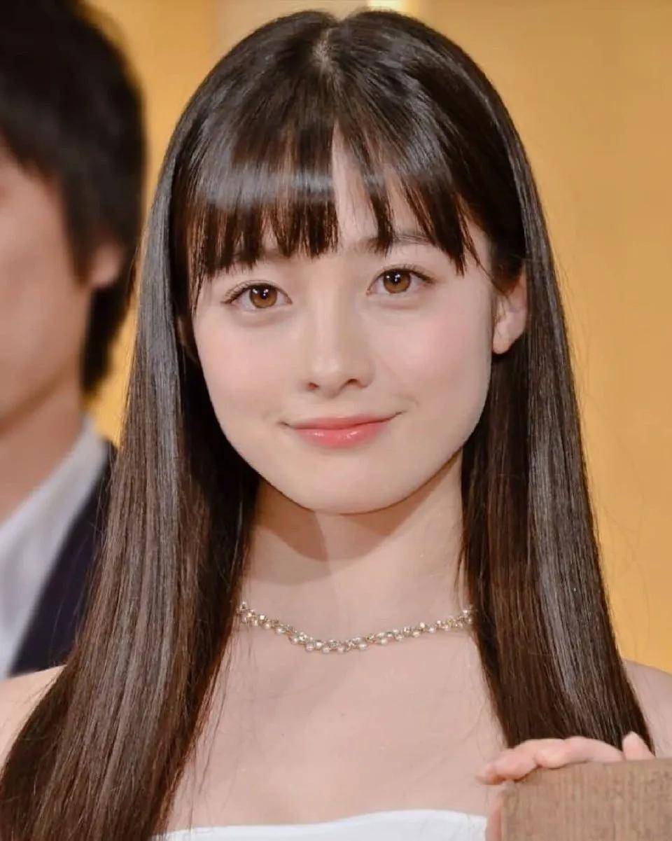 日本女星桥本环奈和滨边美波,两位小可爱实在太赞了!