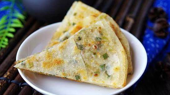 如何做出美味的油饼 e680d21034f842688b8c0d208ec3b442.jpeg