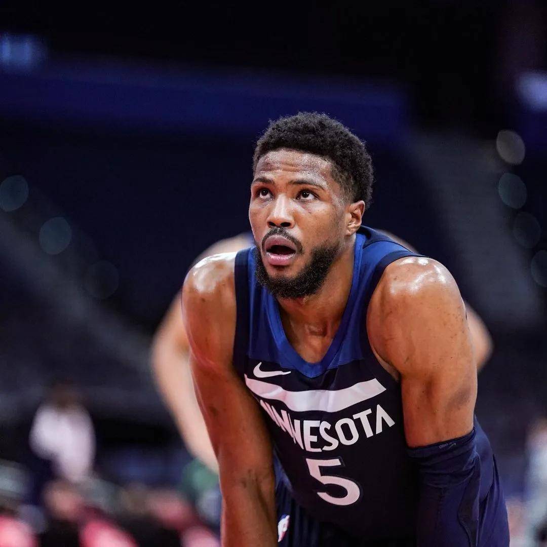 比斯利和皮蓬前妻分手!阿姨,我想专心打篮球_森林狼