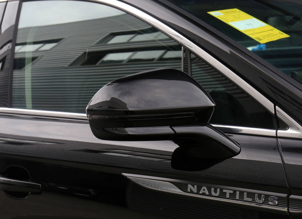 高速suv和轿车哪个更稳更安全 1b37e0df1bc6451393ac003518bf5465.jpeg