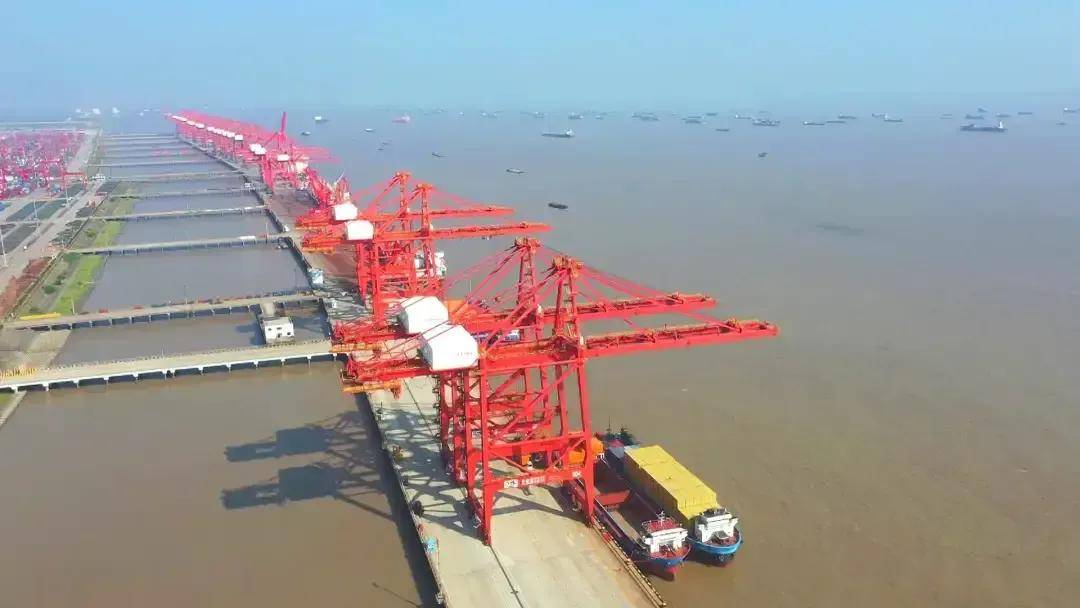 苏沪经济总量_2015中国年经济总量