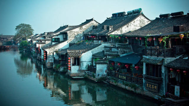 杭州最低调的一座千年古镇，曾贵为江南十大名镇之首，如今却鲜为人知