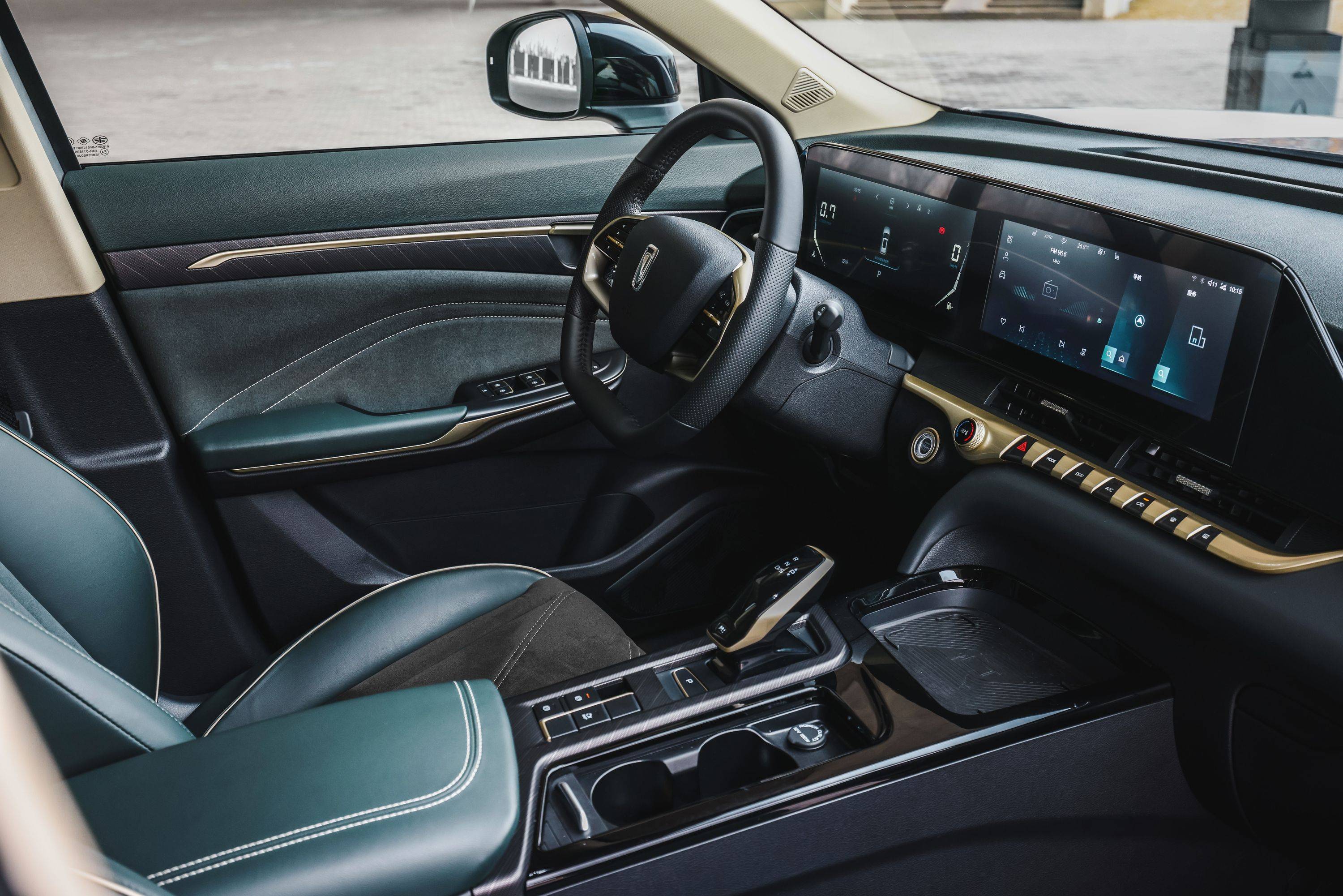 10万预算suv怎么选奔腾t55牛犇版1049万起售